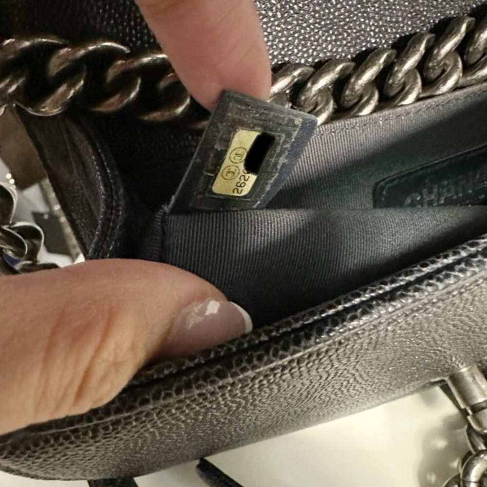 Small Chanel Boy Caviar  Black Quilted - Picture 15 of 15